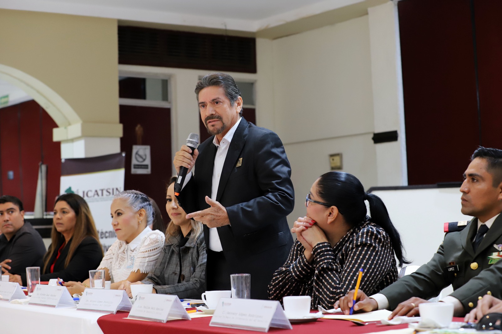 LÓPEZ PORTILLO ENTREGA EL PREMIO SINALOA DE LAS ARTES A JOSÉ ALFREDO “ITO” CONTRERAS