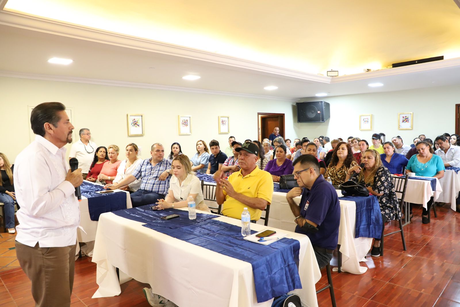 LÓPEZ PORTILLO CAPACITA A PERSONAL DEL AYUNTAMIENTO DE EL FUERTE