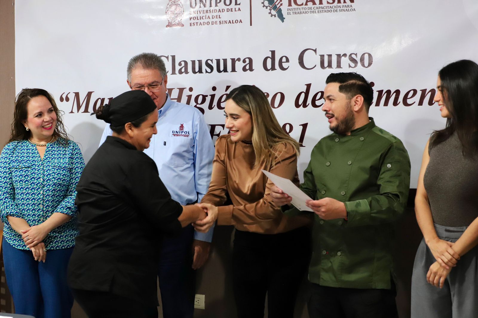 ¡Concluimos capacitación en “Manejo Higiénico de Alimentos” con la UNIPOL!