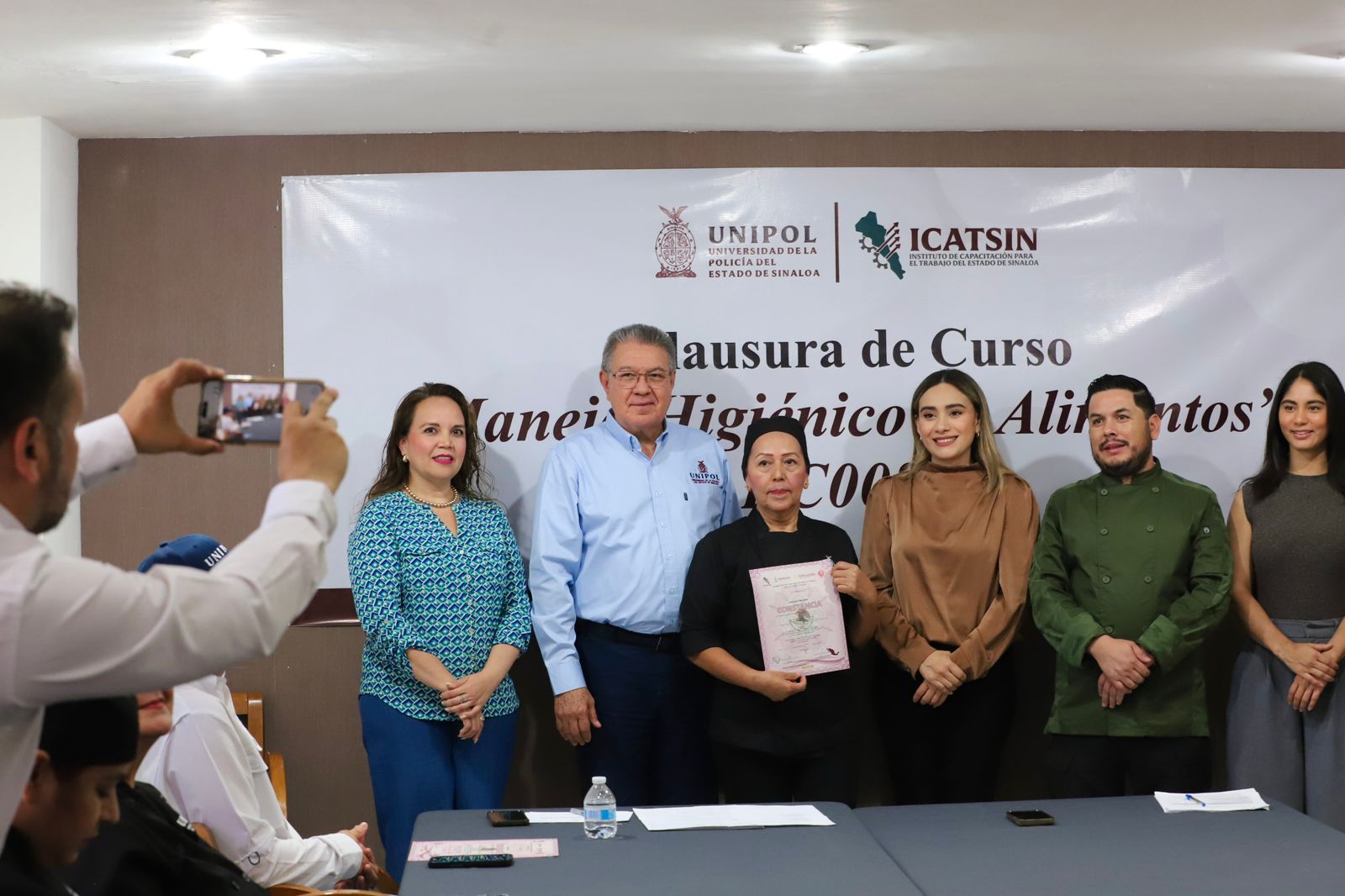 ¡Concluimos capacitación en “Manejo Higiénico de Alimentos” con la UNIPOL!