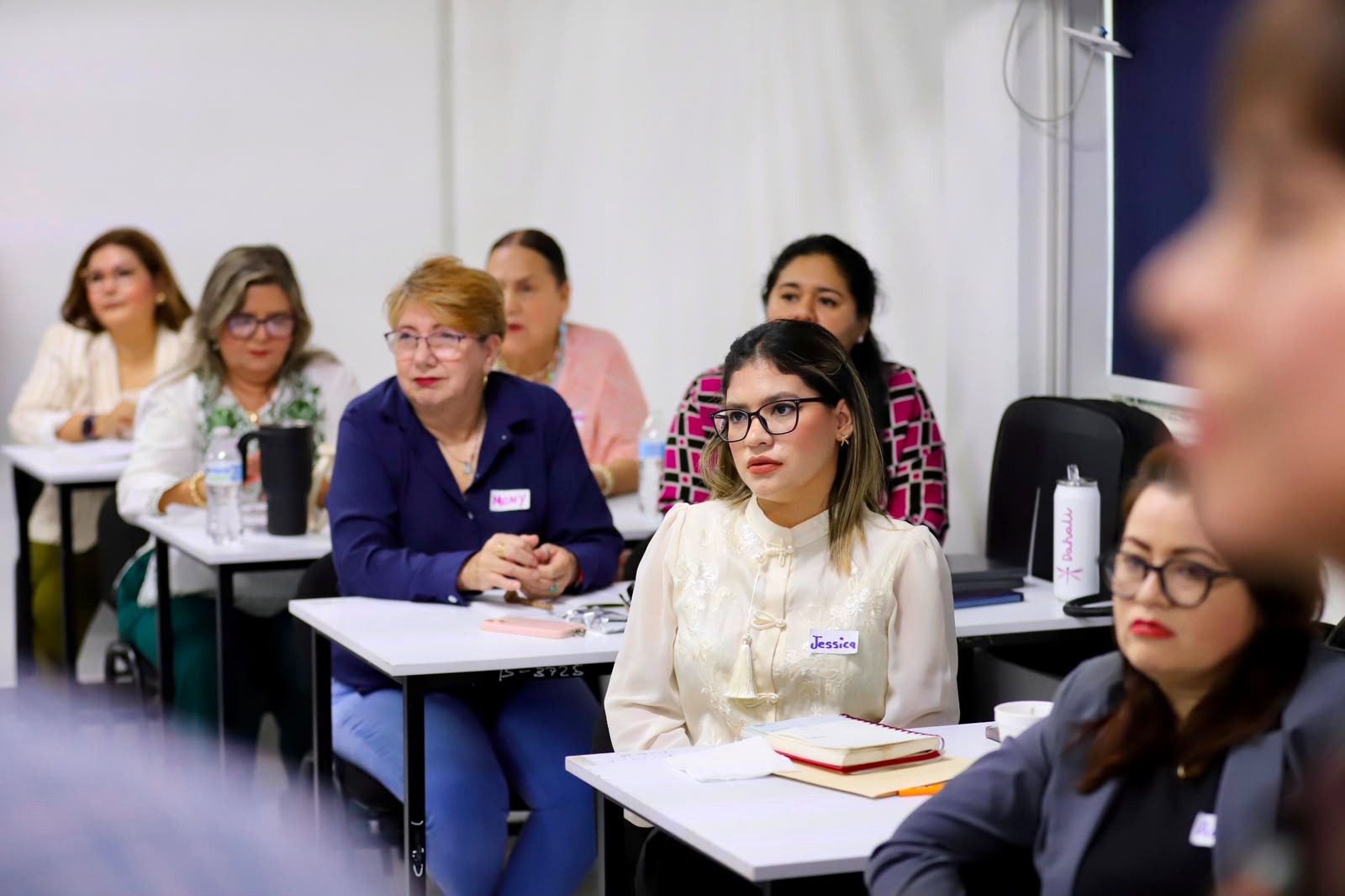 ICATSIN fortalece la capacitación a personal de SEMUJERES