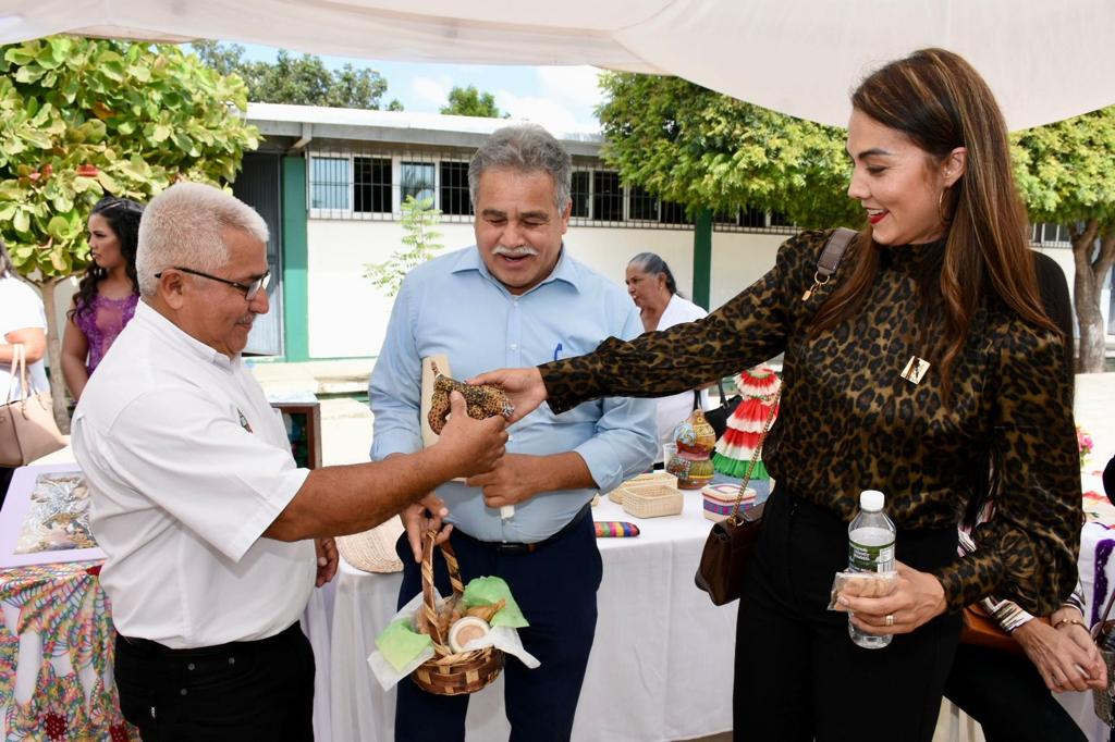 CON MUESTRA DE TRABAJOS ICATSIN ELOTA CELEBRA SU 25 ANIVERSARIO 