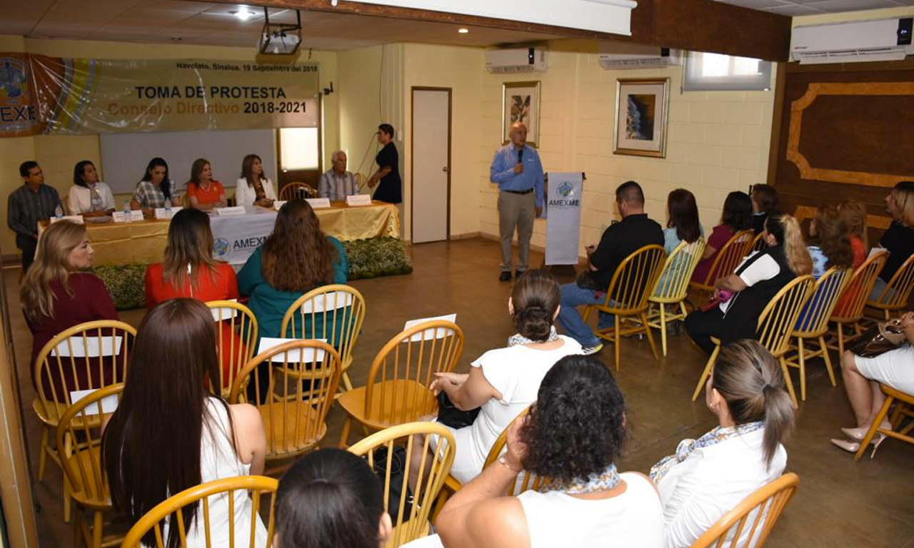 ICATSIN comprometido con la capacitación a las mujeres empresarias en Sinaloa