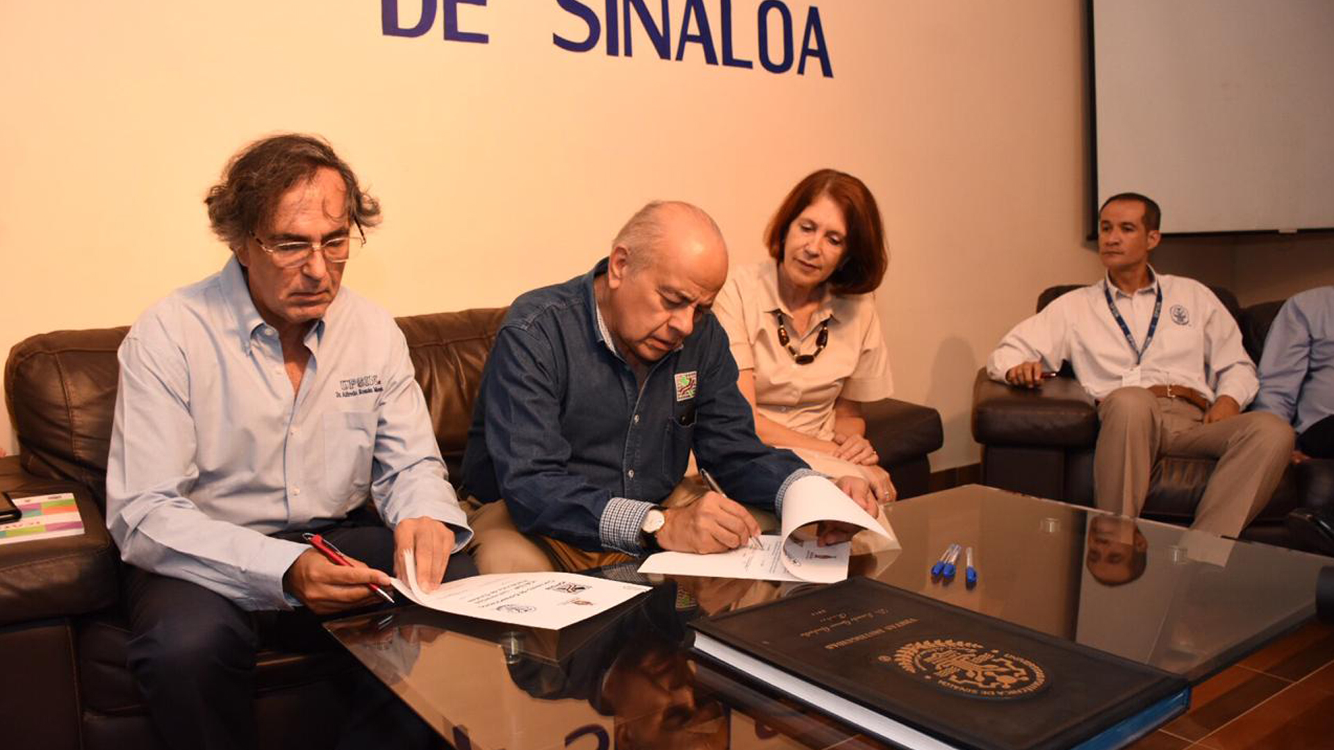 Firma ICATSIN convenio con UPSIN y la Asociación Civil El Valor de la Mujer