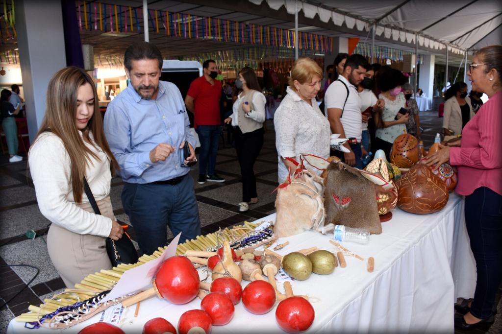 ICATSIN PRESENTE EN GRAN KERMÉS MEXICANA DE DIF SINALOA