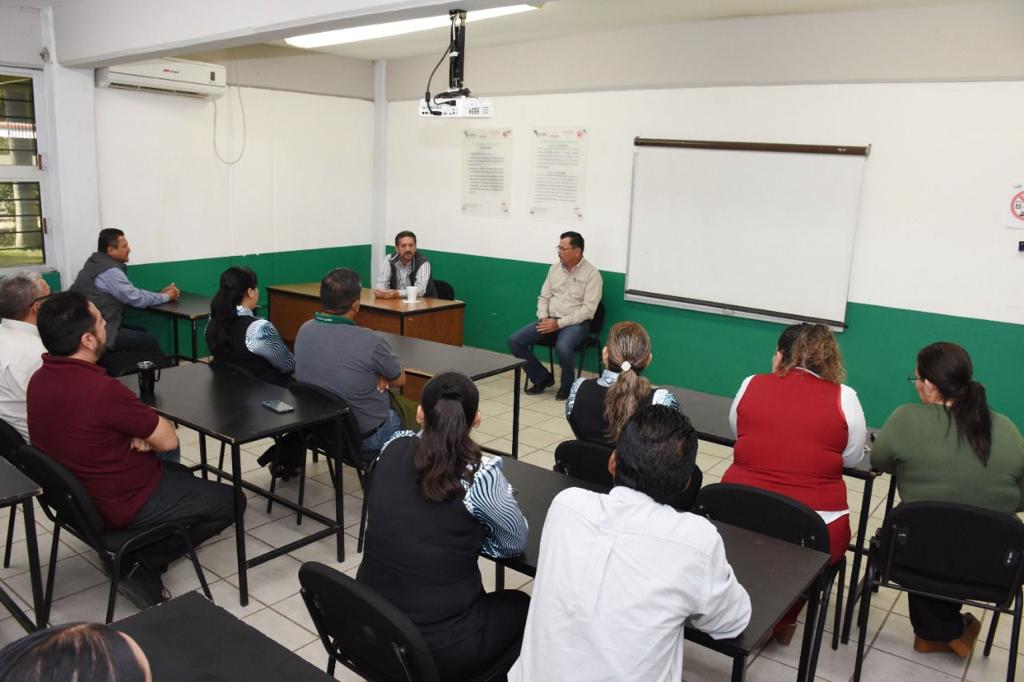 LÓPEZ PORTILLO VISITA PLANTEL ICATSIN GUASAVE