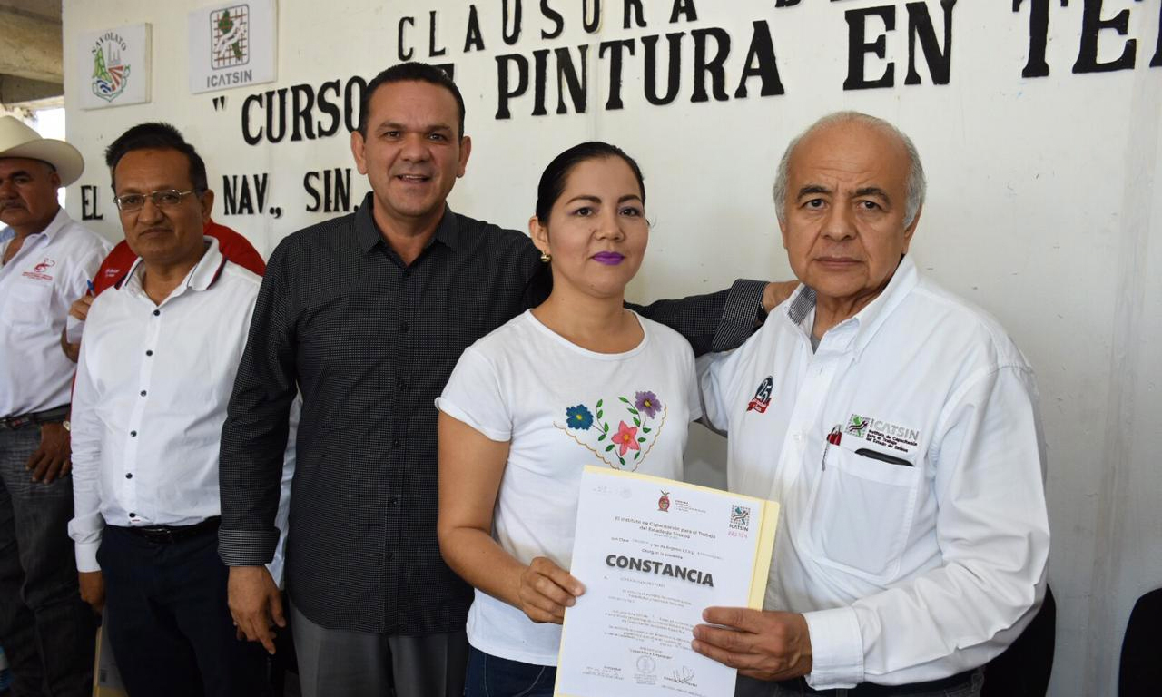 Concluye curso de pintura textil en campo pesquero el Tetuán