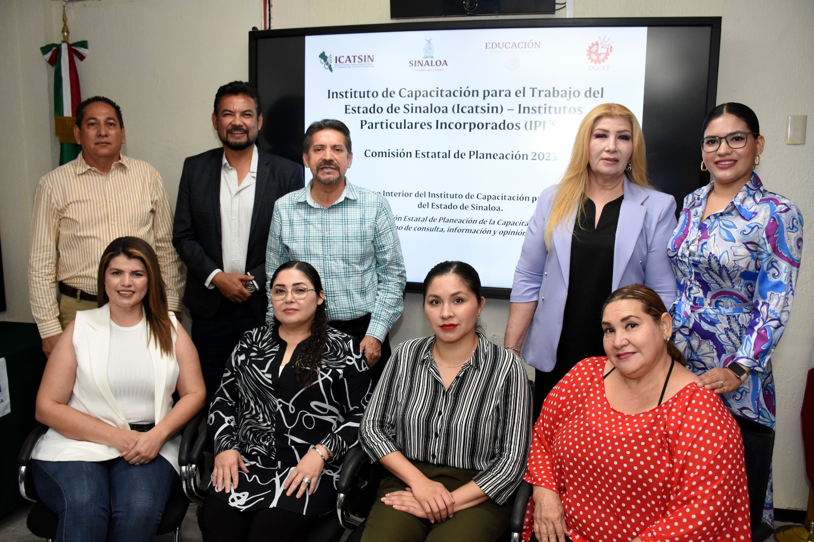 SE INSTALA LA COMISIÓN ESTATAL DE PLANEACIÓN DE ICATSIN CON ESCUELAS PARTICULARES 