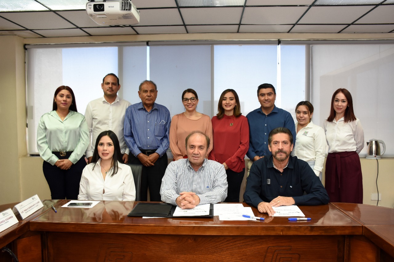El ICATSIN firma convenio de colaboración con el COBAES