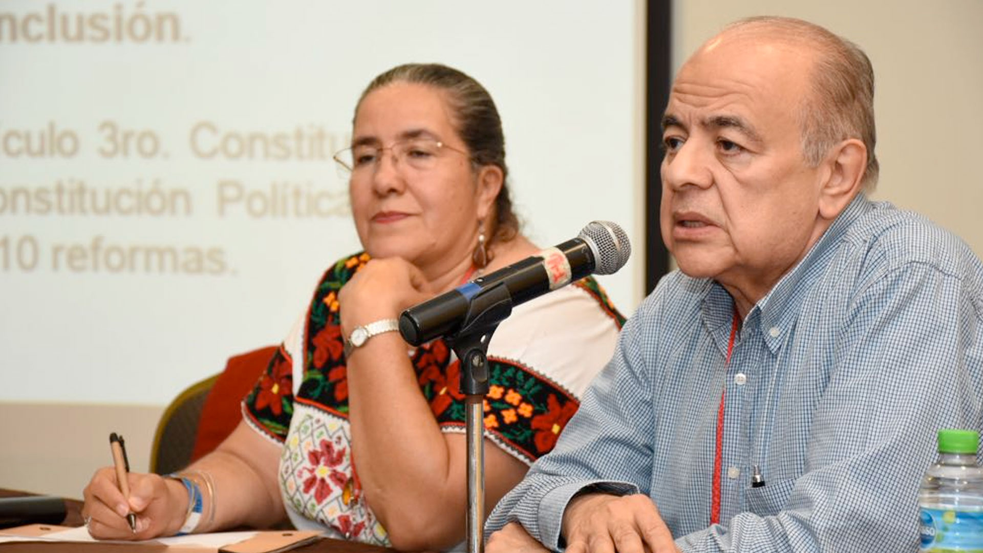 La formación docente debe estar vinculada a liderazgo: Frías Castro