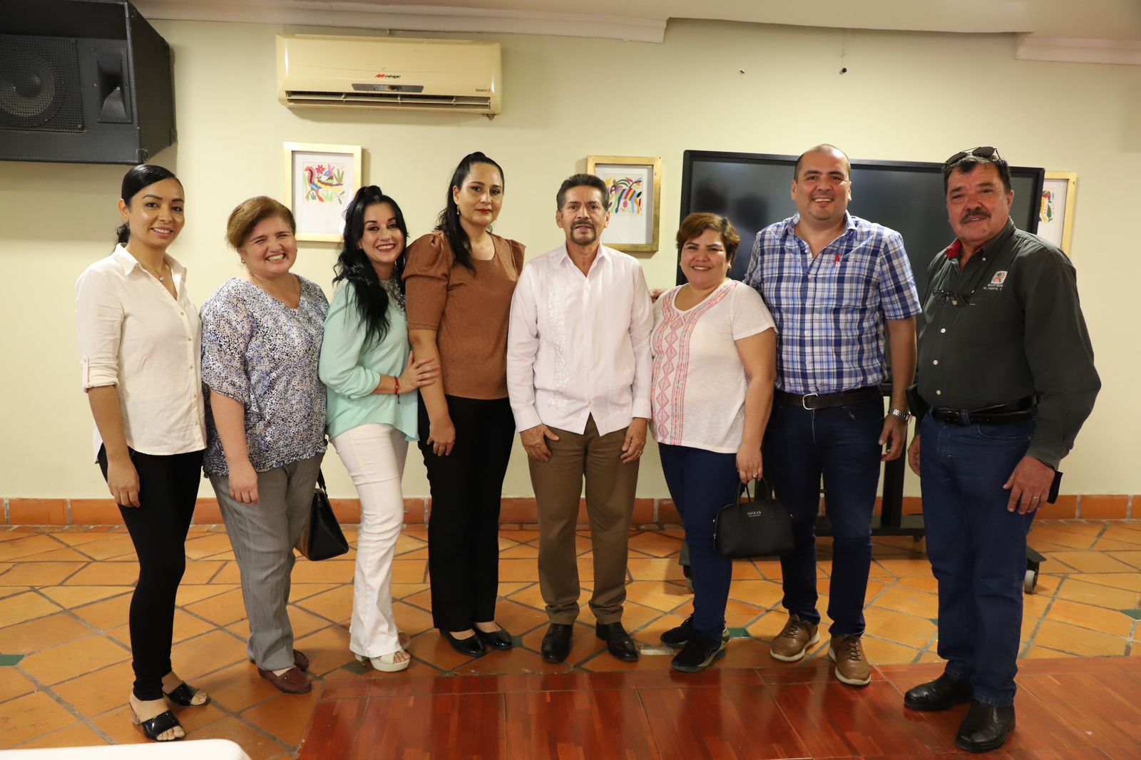 LÓPEZ PORTILLO CAPACITA A PERSONAL DEL AYUNTAMIENTO DE EL FUERTE