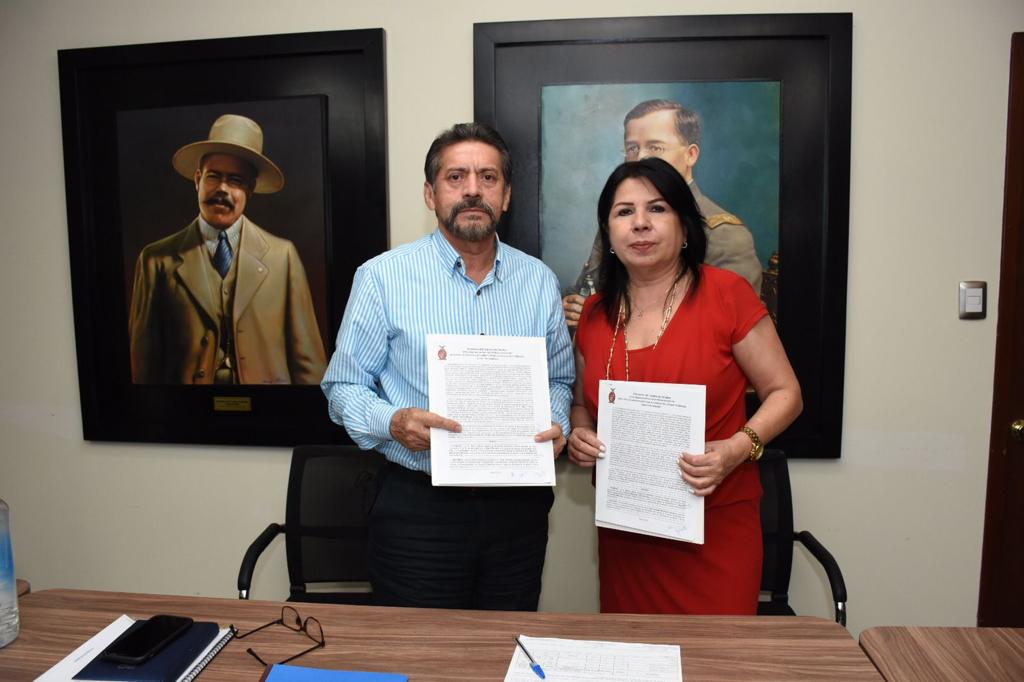 FORMALIZAN ENTREGA RECEPCIÓN EN ICATSIN