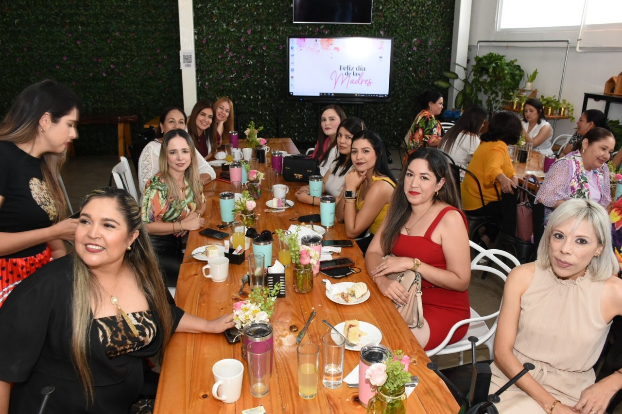 CELEBRA ICATSIN EL DÍA DE LAS MADRES