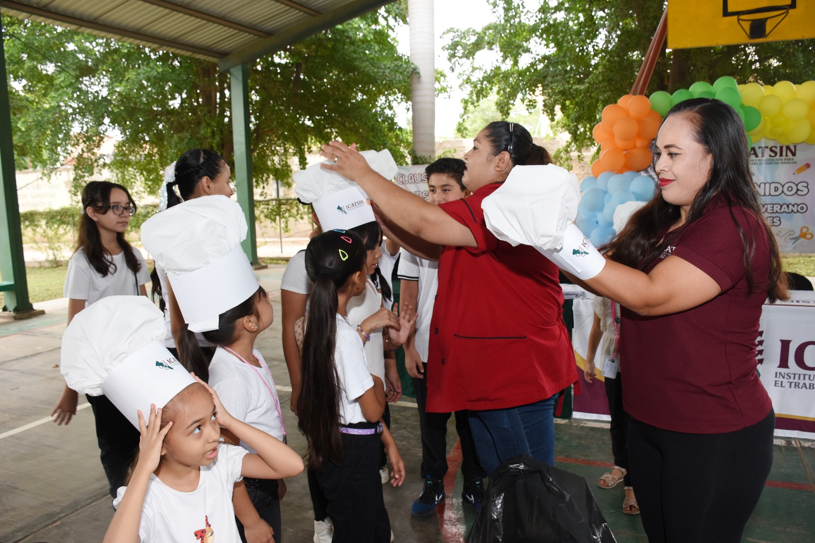 CLAUSURAN TRES CURSOS DE VERANO EN ICATSIN GUASAVE