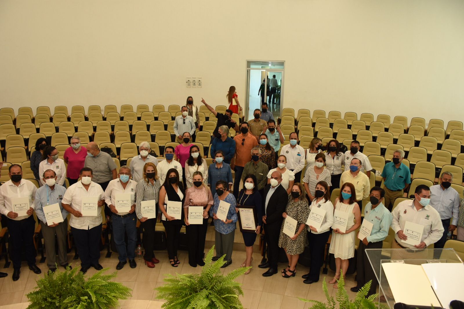 ICATSIN RECIBE CERTIFICACIÓN ISO 9001:2015