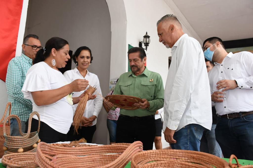 ACCIÓN MÓVIL CONCORDIA REALIZA MUESTRA ARTESANAL 