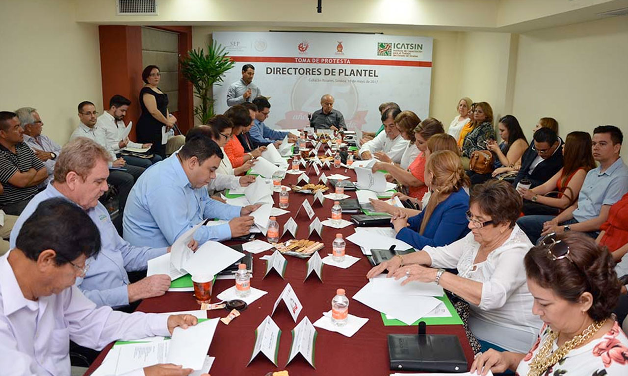 La educación debe ser una verdadera herramienta para el trabajo: FRÍAS CASTRO