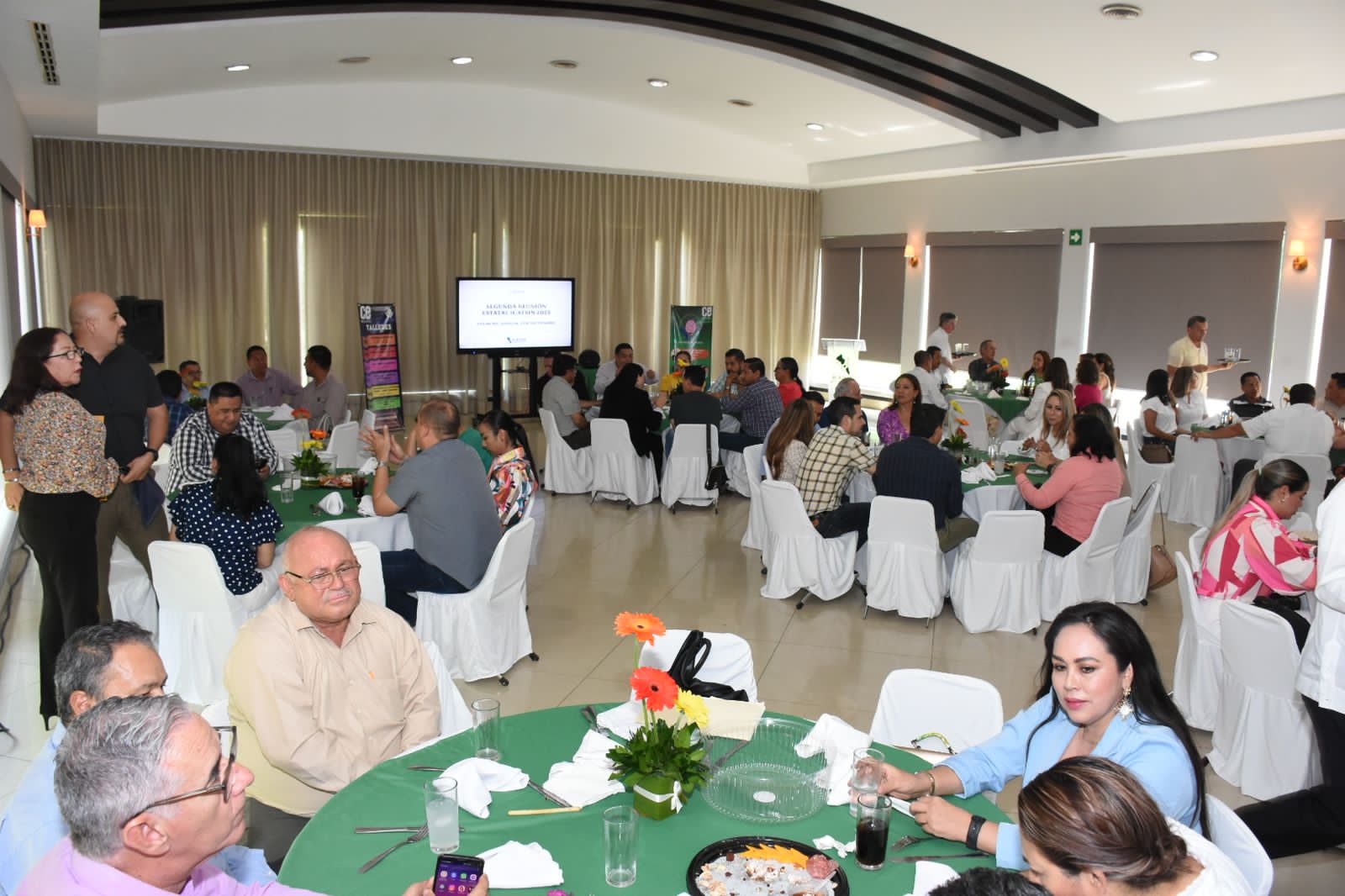 PLANTELES DE ICATSIN RECIBEN RECONOCIMIENTO POR CURSOS DE VERANO