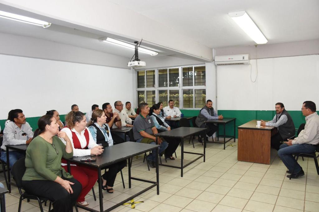 LÓPEZ PORTILLO VISITA PLANTEL ICATSIN GUASAVE