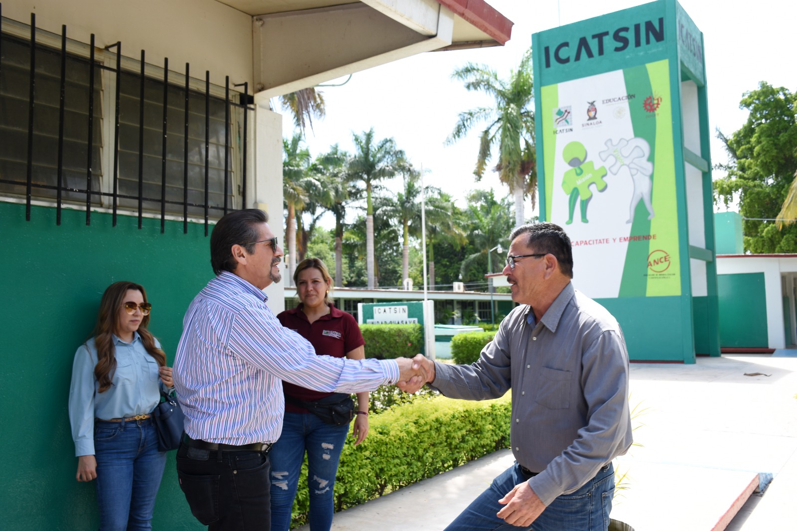 EN ENTREVISTA, ELIGIO LÓPEZ PORTILLO DA A CONOCER PROGRAMAS DE ICATSIN EN RADIO SINALOA