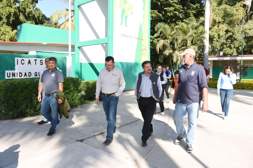 LÓPEZ PORTILLO VISITA PLANTEL ICATSIN GUASAVE