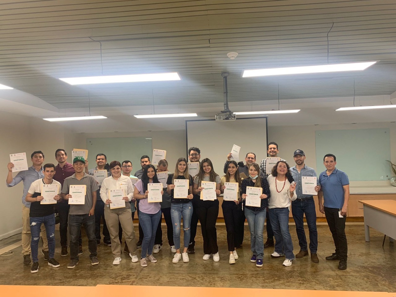 ICATSIN CAPACITA A PERSONAL DE AGROINDUSTRIAS DEL NORTE