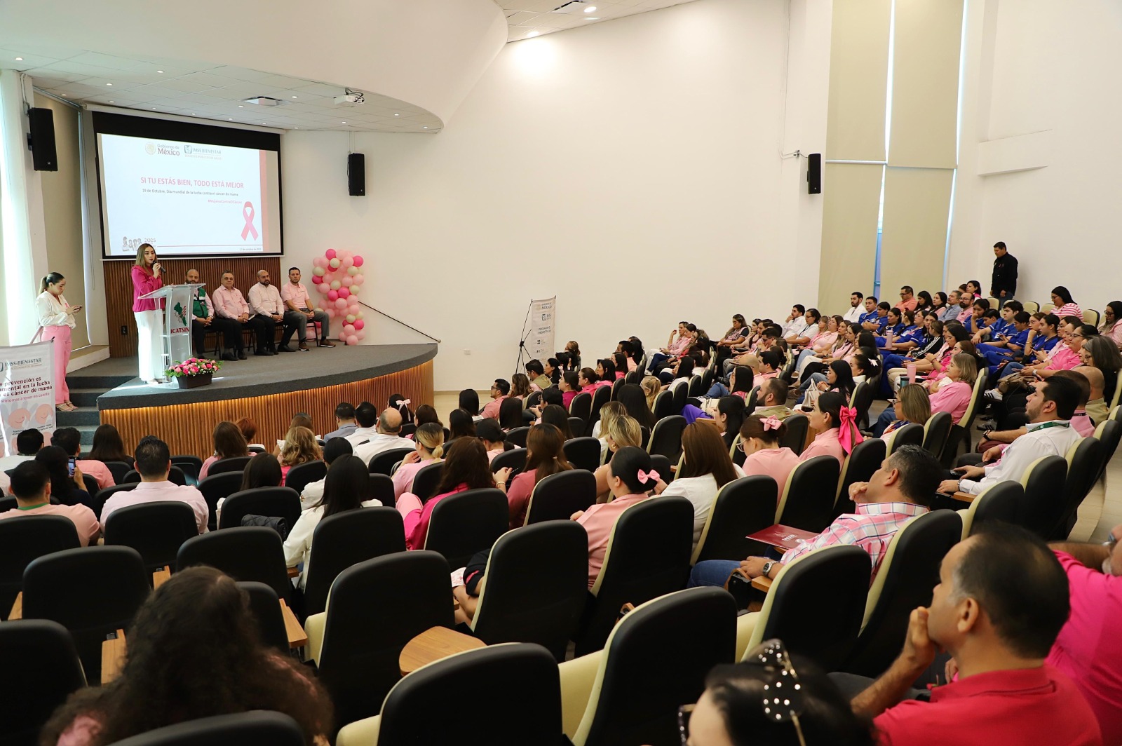 ICATSIN PARTICIPA EN LA CONFERENCIA “SI TÚ ESTÁS BIEN, TODO ESTÁ MEJOR”, SOBRE EL CÁNCER DE MAMA