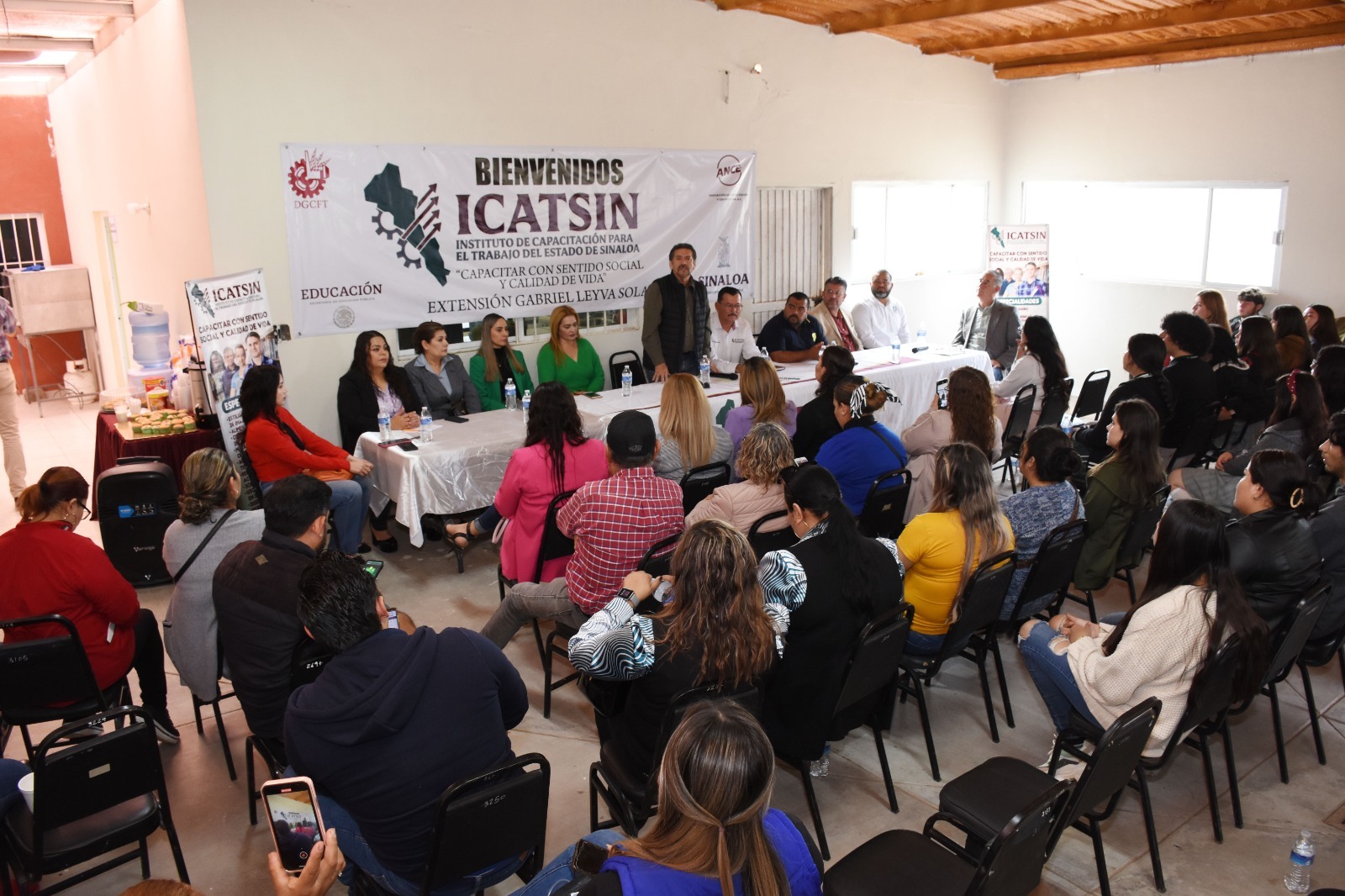ICATSIN INAUGURA EXTENSIÓN EN GABRIEL LEYVA SOLANO, GUASAVE