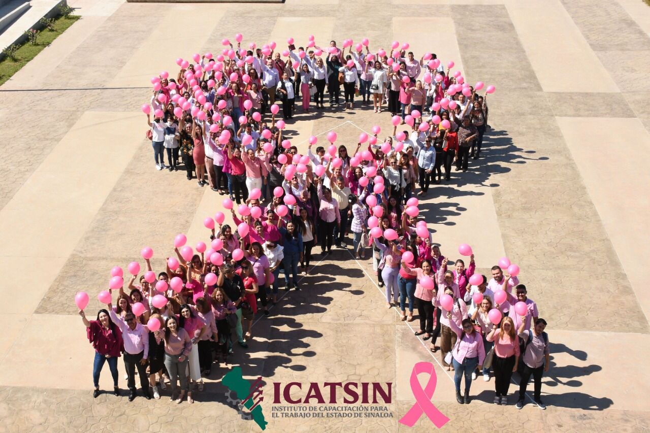 LAZO HUMANO EN ICATSIN POR CONMEMORACIÓN DEL DÍA MUNDIAL DE LA LUCHA CONTRA EL CÁNCER DE MAMA