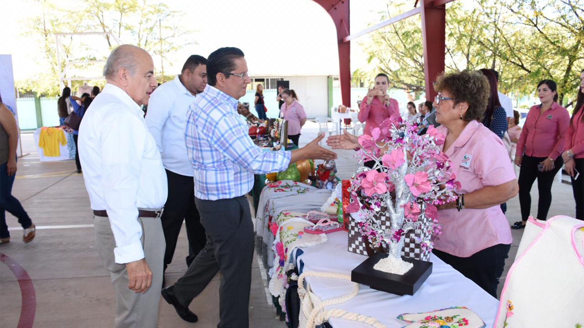 ICATSIN suma esfuerzos con los habitantes de Salvador Alvarado