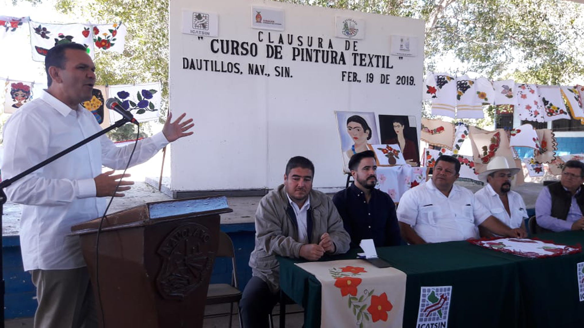 Secretaría de Pesca e ICATSIN clausuran curso de pintura textil Dautillos, Navolato