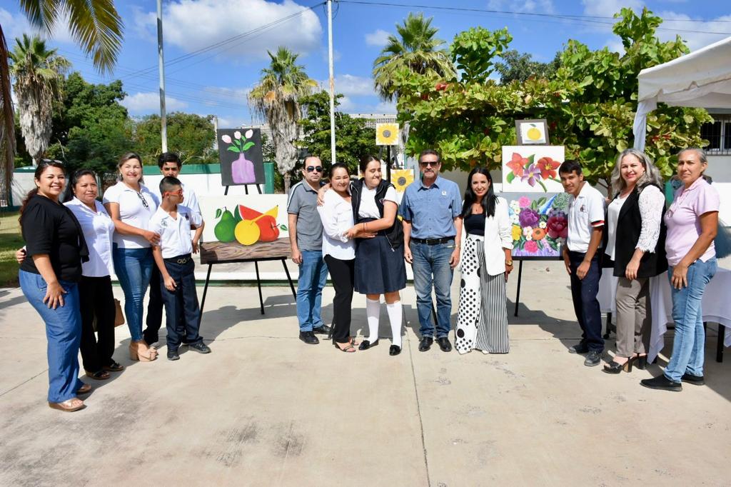 CON MUESTRA DE TRABAJOS ICATSIN ELOTA CELEBRA SU 25 ANIVERSARIO 