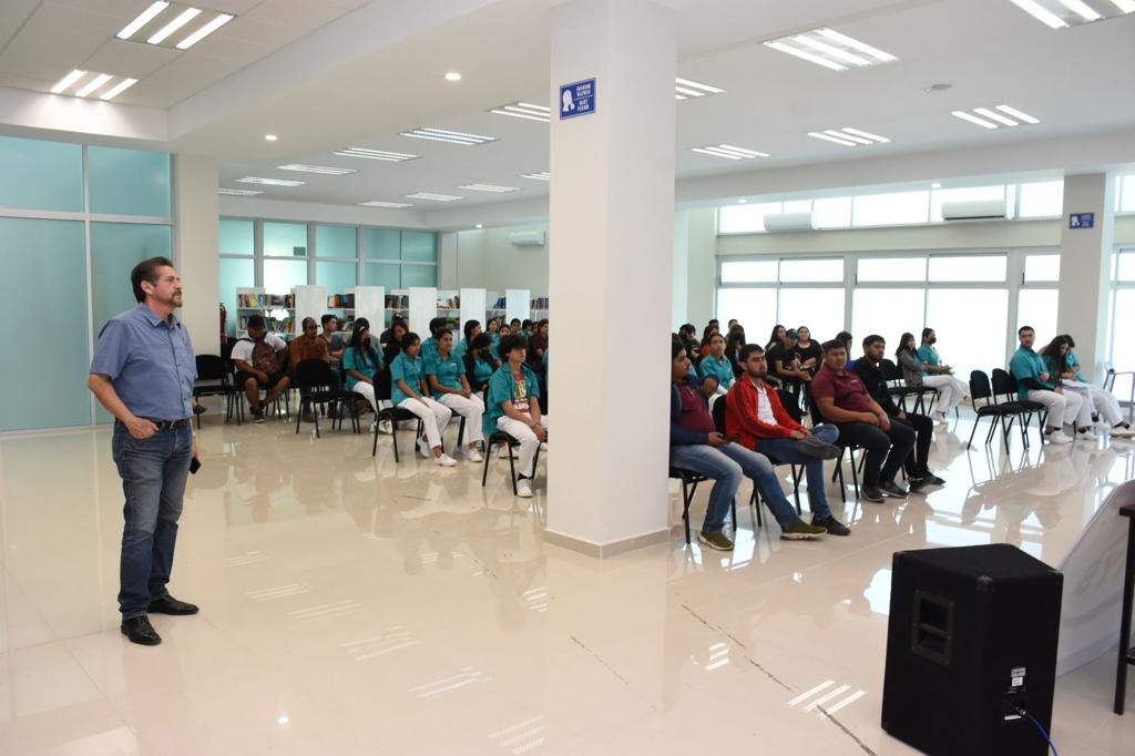 ICATSIN VISITA LA UPMYS EN ELOTA