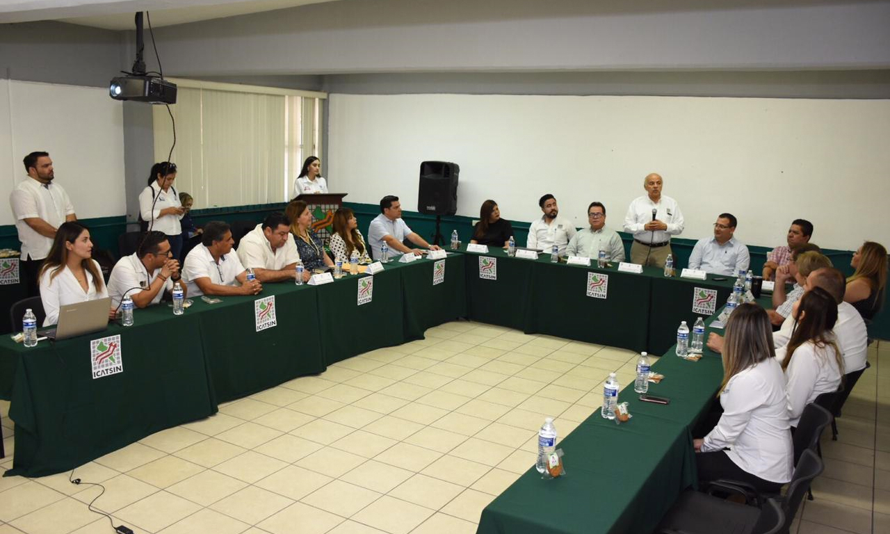 ICATSIN impulsa el desarrollo de Sinaloa con capacitación: Frías Castro