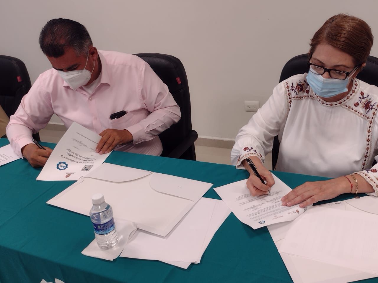 UT ESCUINAPA E ICATSIN FIRMAN CONVENIO DE COLABORACIÓN.