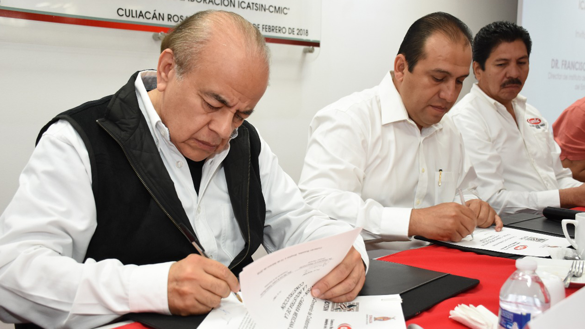 Firman Convenio de Colaboración ICATSIN y CMIC